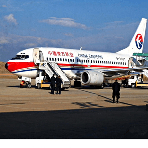 三亚航空货运航空快运业稳步发展的原因是什么？
